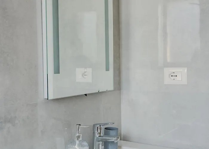 Bejart 4 * 地拉那